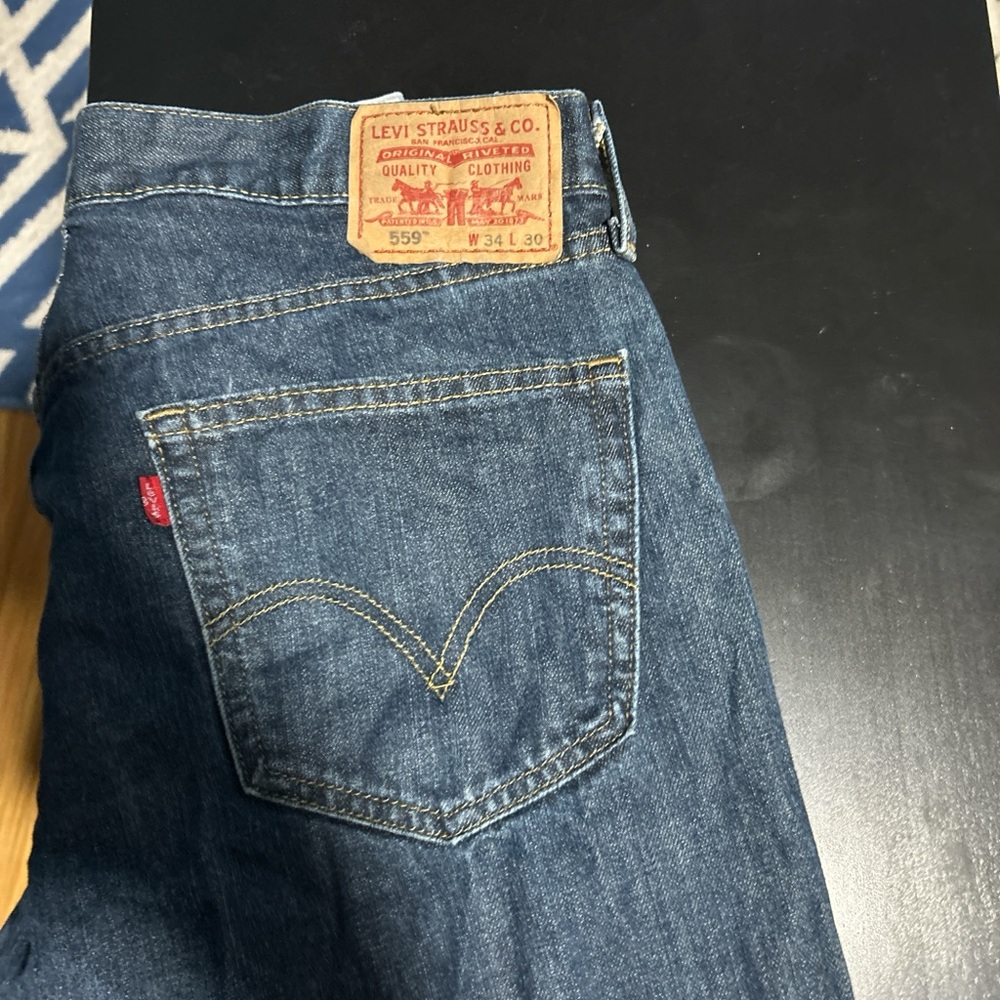 Levi's Men's Dark Blue Relaxed Jeans